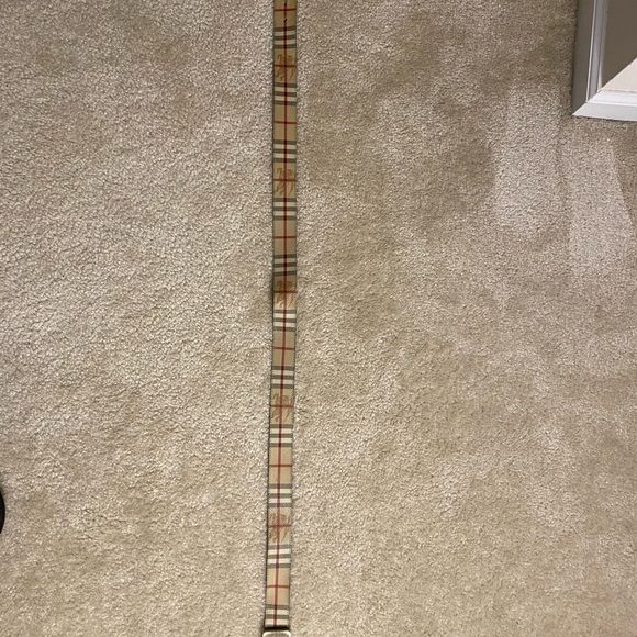 Burberry belt - Picture 6 of 8